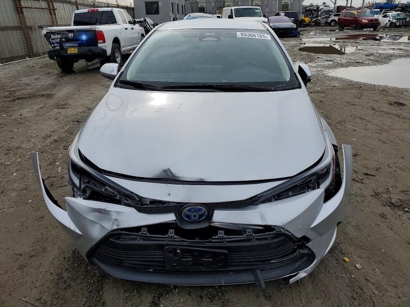 2025 Toyota Corolla le