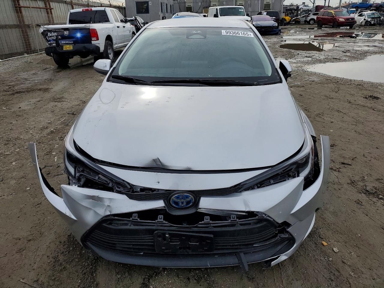 2025 Toyota Corolla le