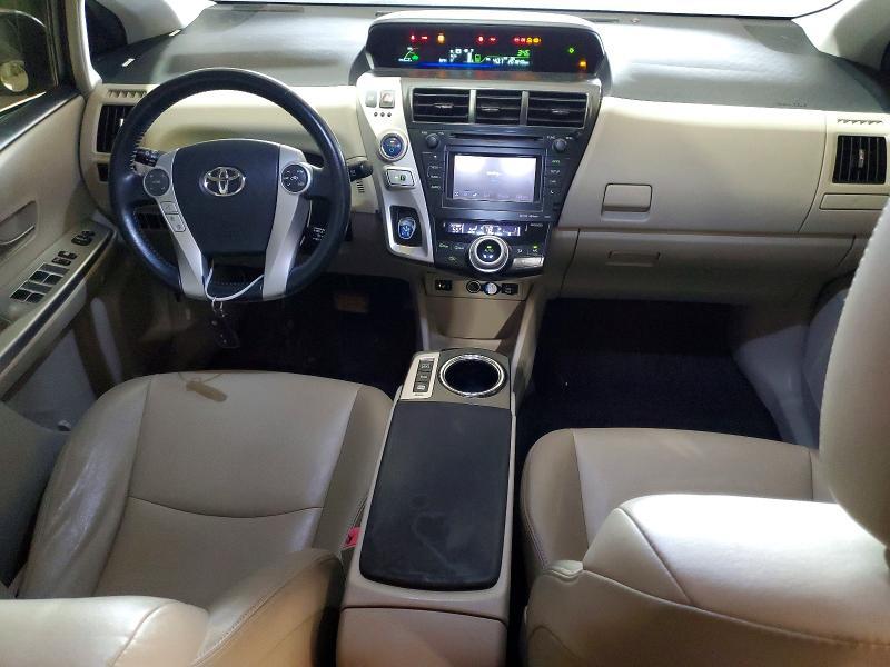 2014 Toyota Prius v Five