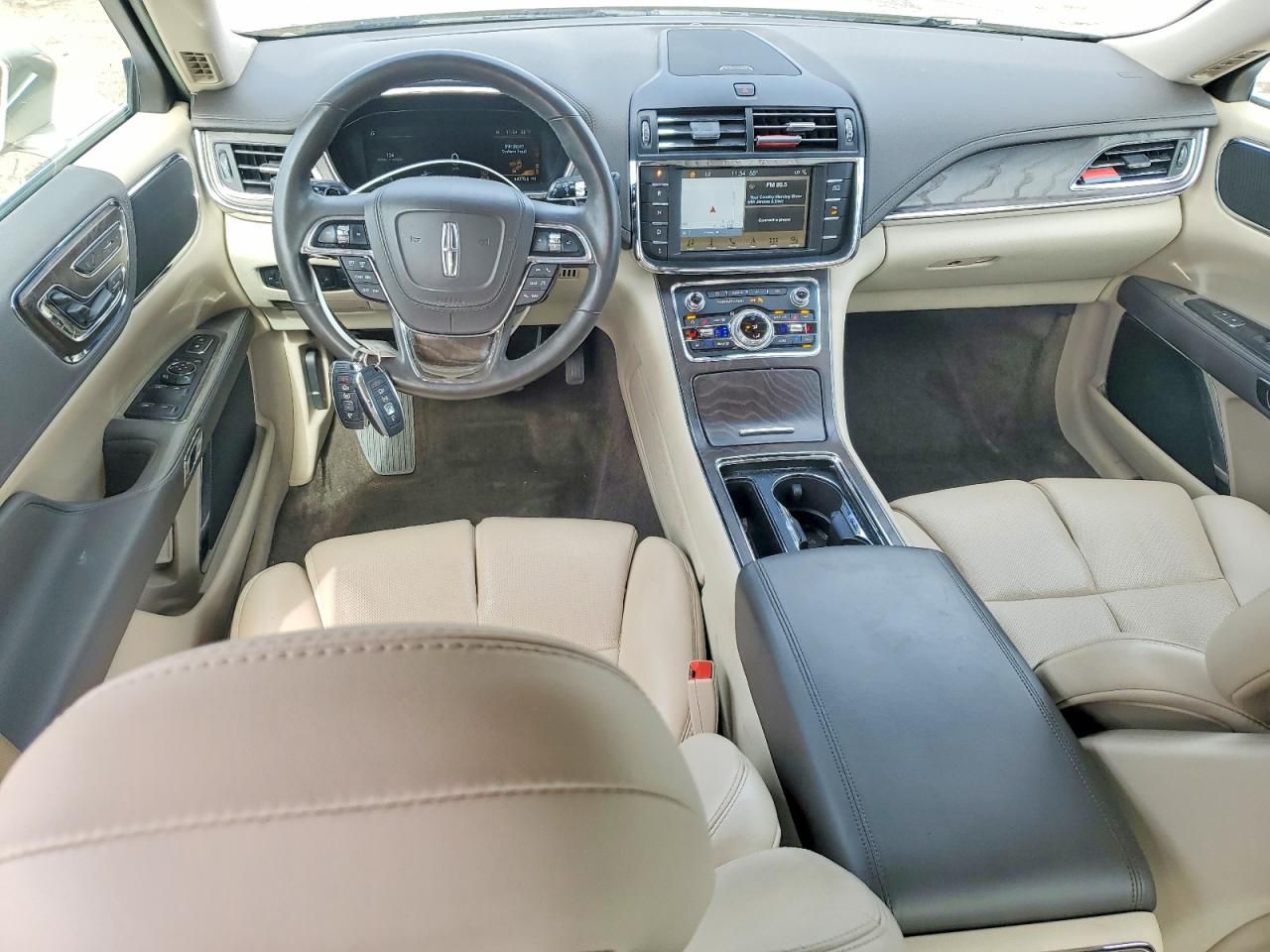 2017 Lincoln Continental Select