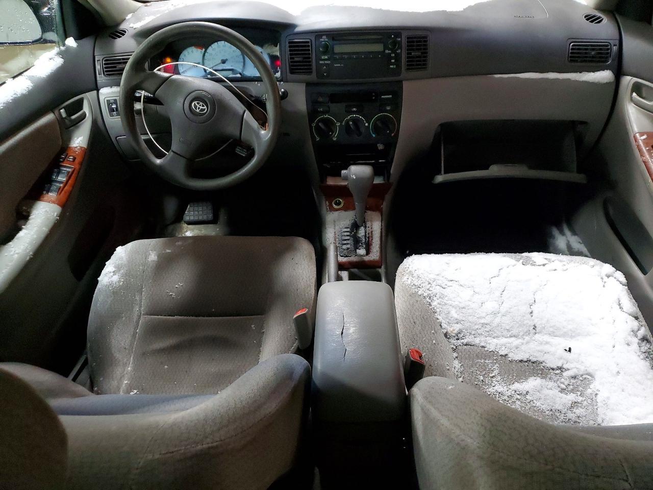 2004 Toyota Corolla le