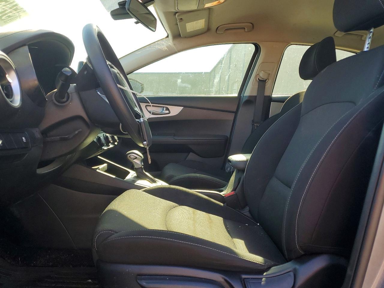 2024 KIA Forte lx