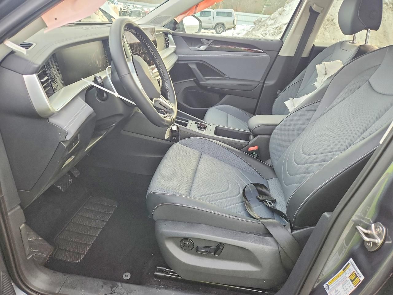 2025 Volkswagen Tiguan se