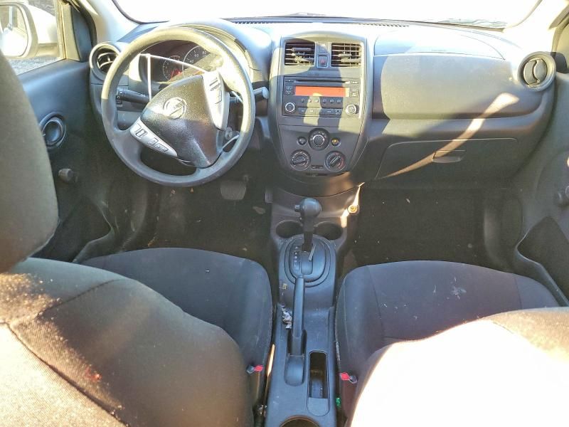 2018 Nissan Versa s Plus