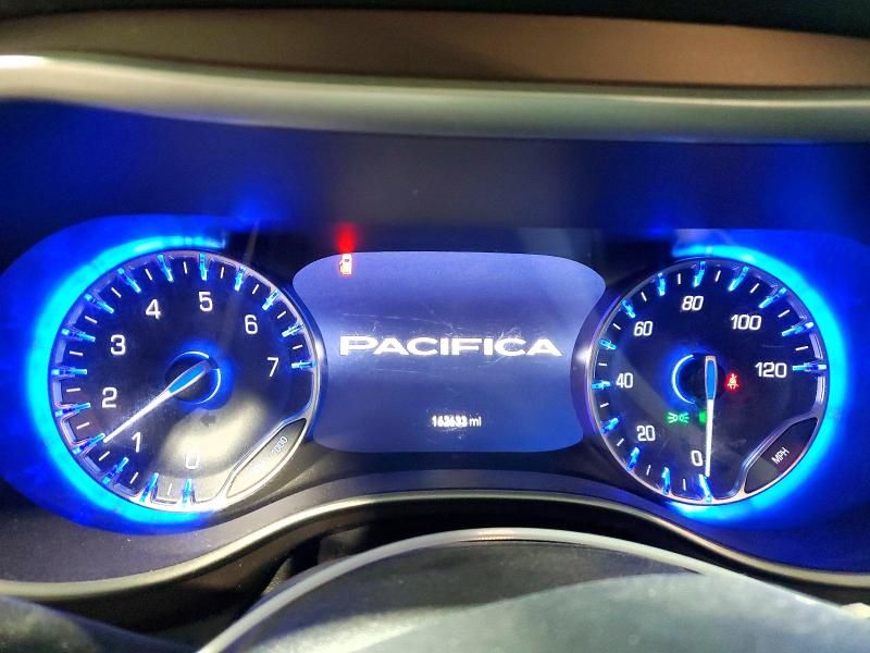 2018 Chrysler Pacifica Touring l