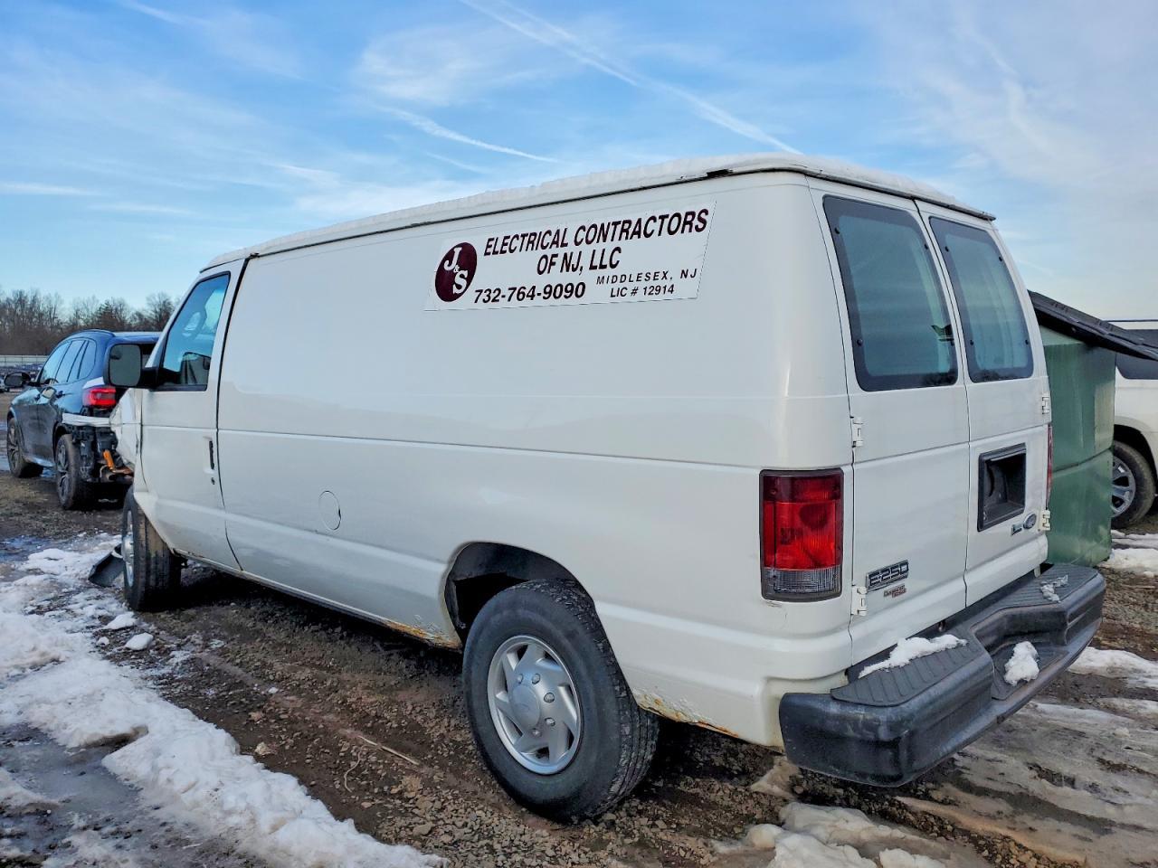 2011 Ford Econoline E250 van