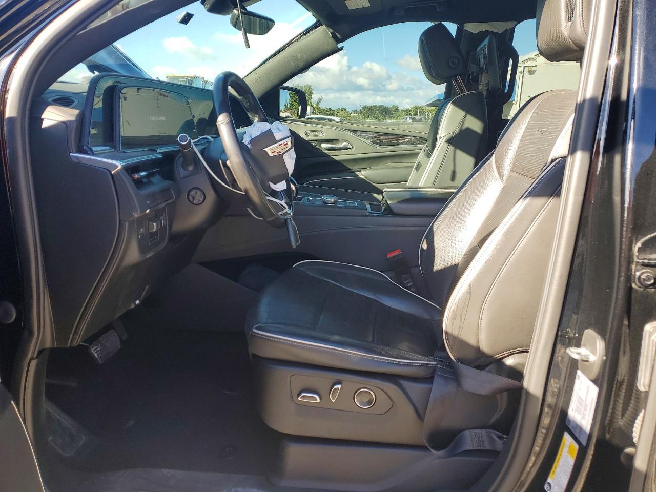 2021 Cadillac Escalade esv Sport