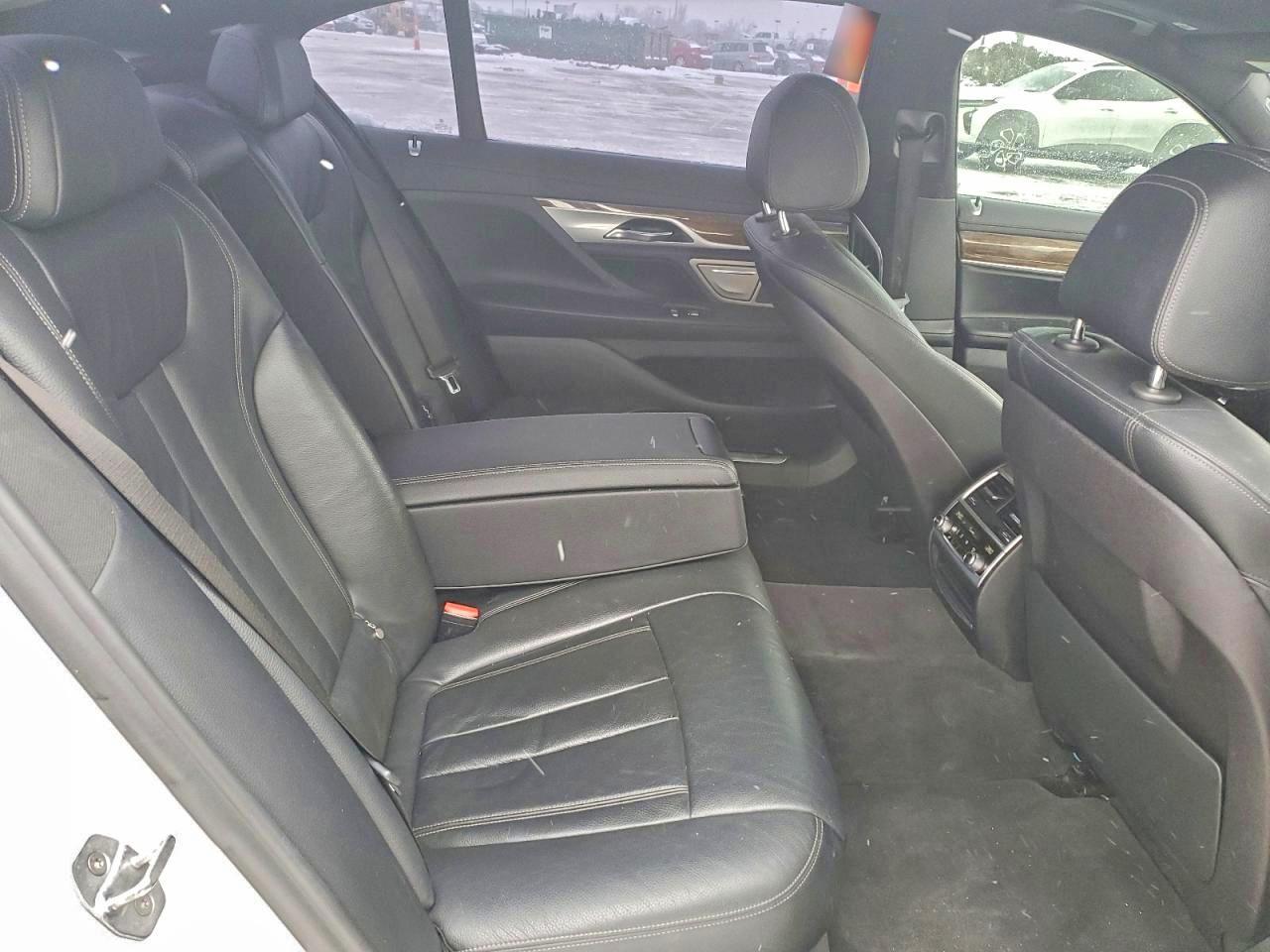 2018 BMW 740 xi