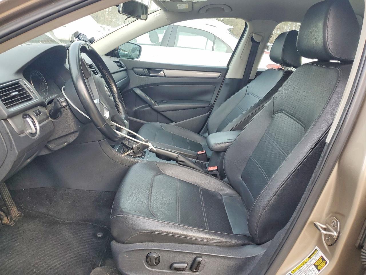 2015 Volkswagen Passat s