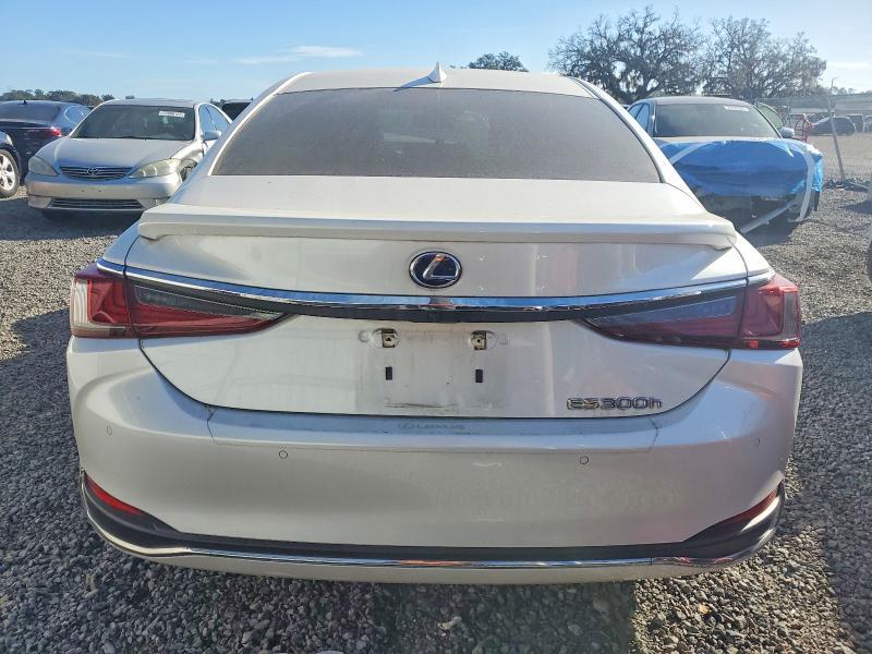 2022 Lexus Es 300h