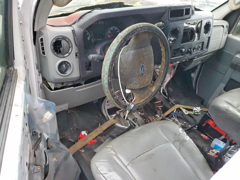 2012 Ford Econoline E150 van