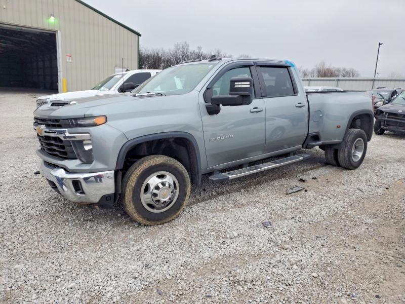 2024 Chev Silverado 3500 hd lt