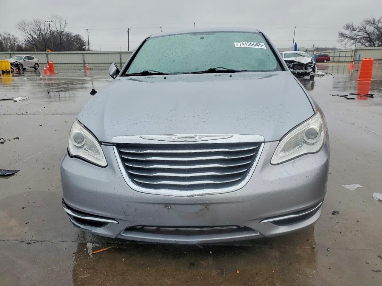2014 Chrysler 200 Touring