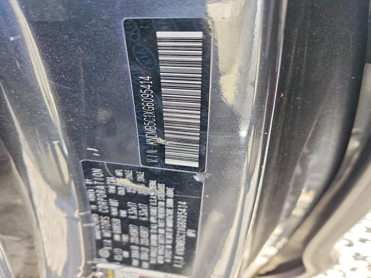 2016 KIA Sedona lx