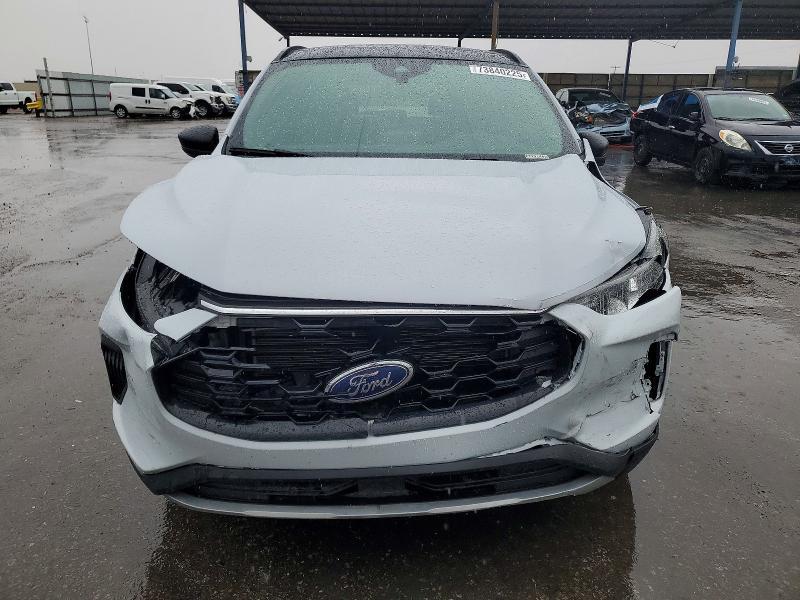 2025 Ford Escape st Line