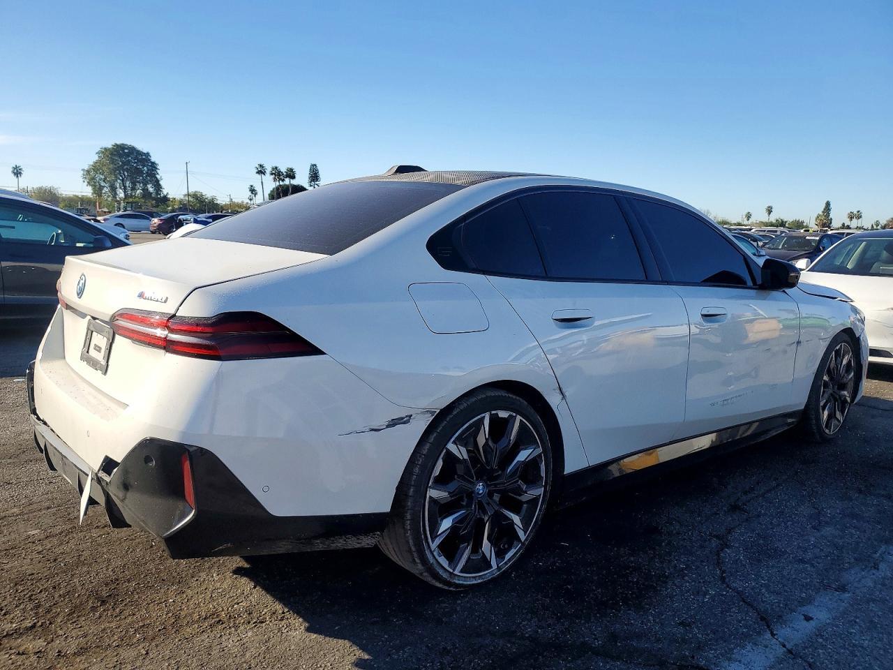 2024 BMW I5 M60