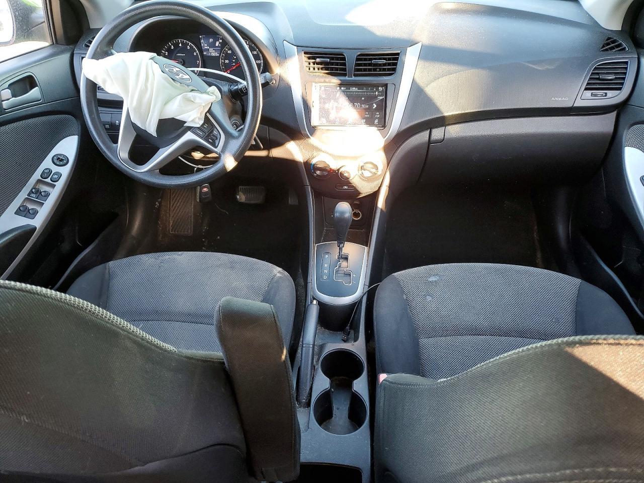 2012 Hyundai Accent gs
