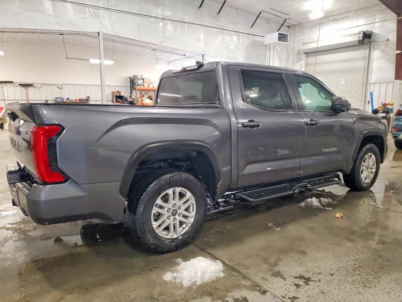 2024 Toyota Tundra Crewmax sr