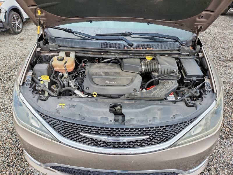 2017 Chrysler Pacifica Touring l Plus
