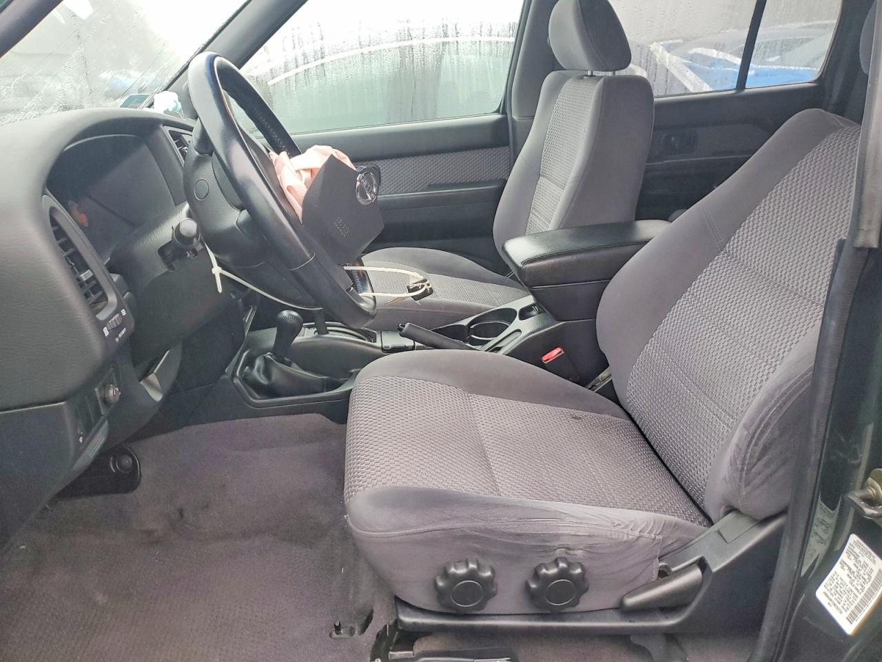 2002 Nissan Pathfinder le