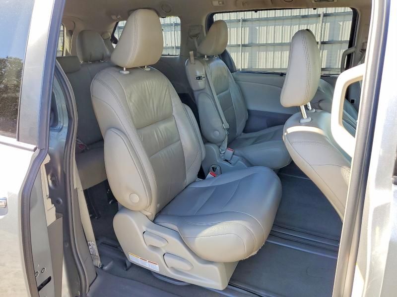 2019 Toyota Sienna xle