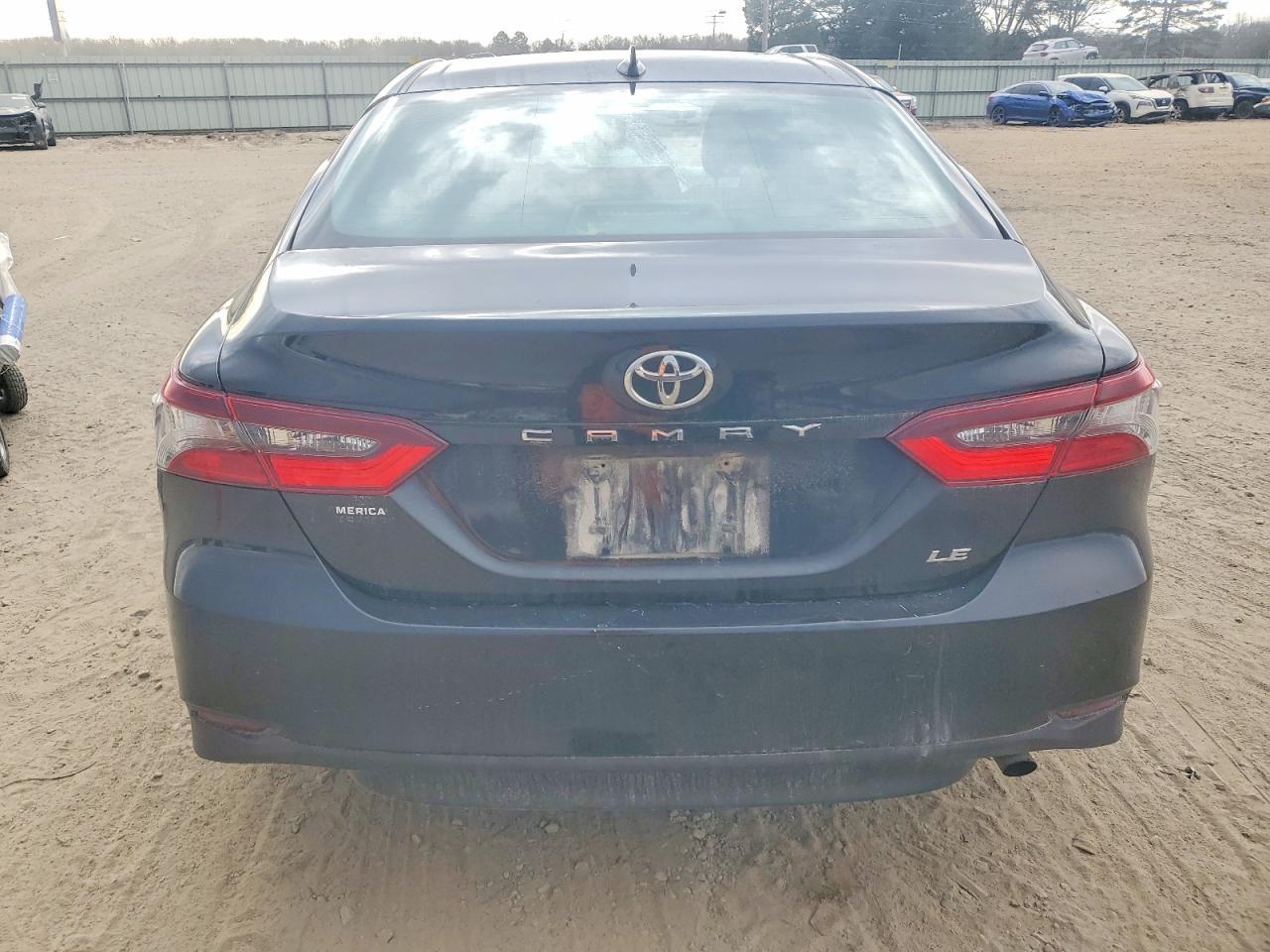 2021 Toyota Camry le