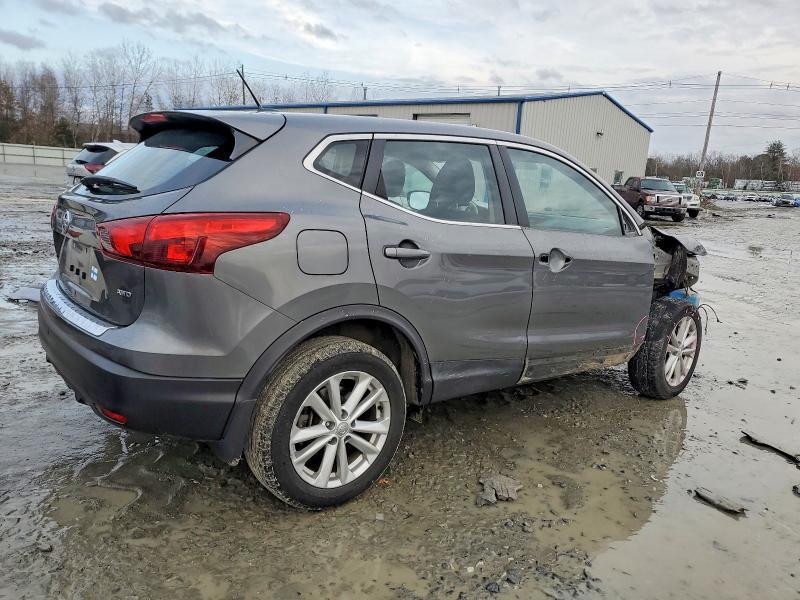 2018 Nissan Rogue Sport s