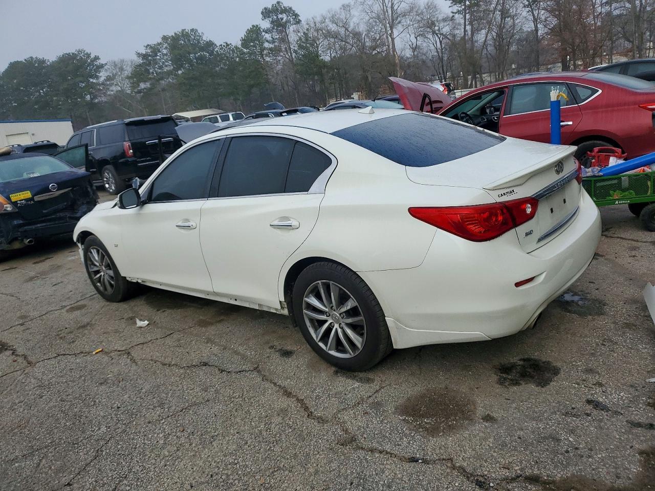 2015 Infiniti Q50 Base