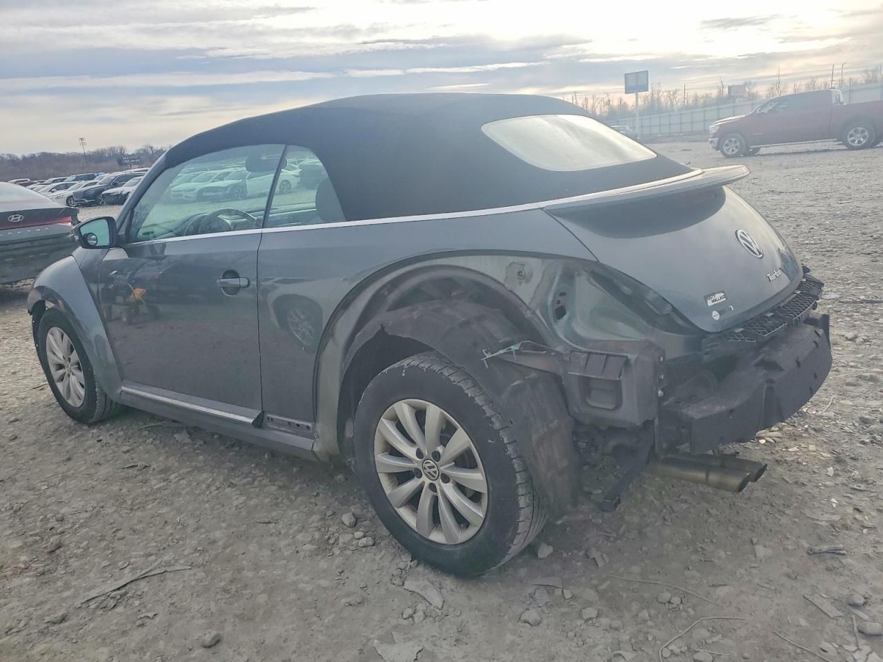 2017 Volkswagen Beetle S/se