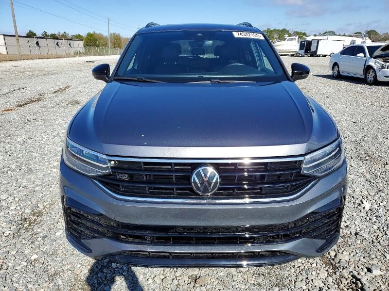 2022 Volkswagen Tiguan se R-line Black