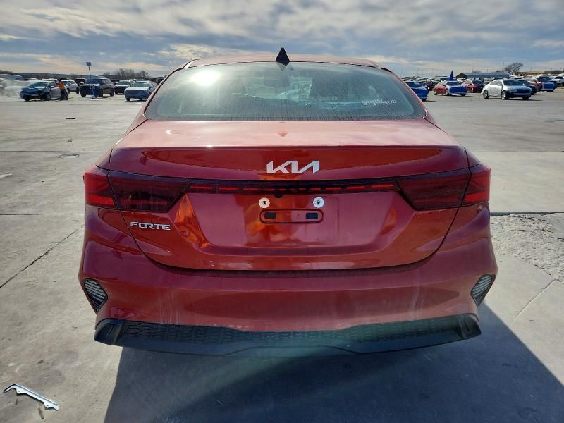 2022 KIA Forte fe
