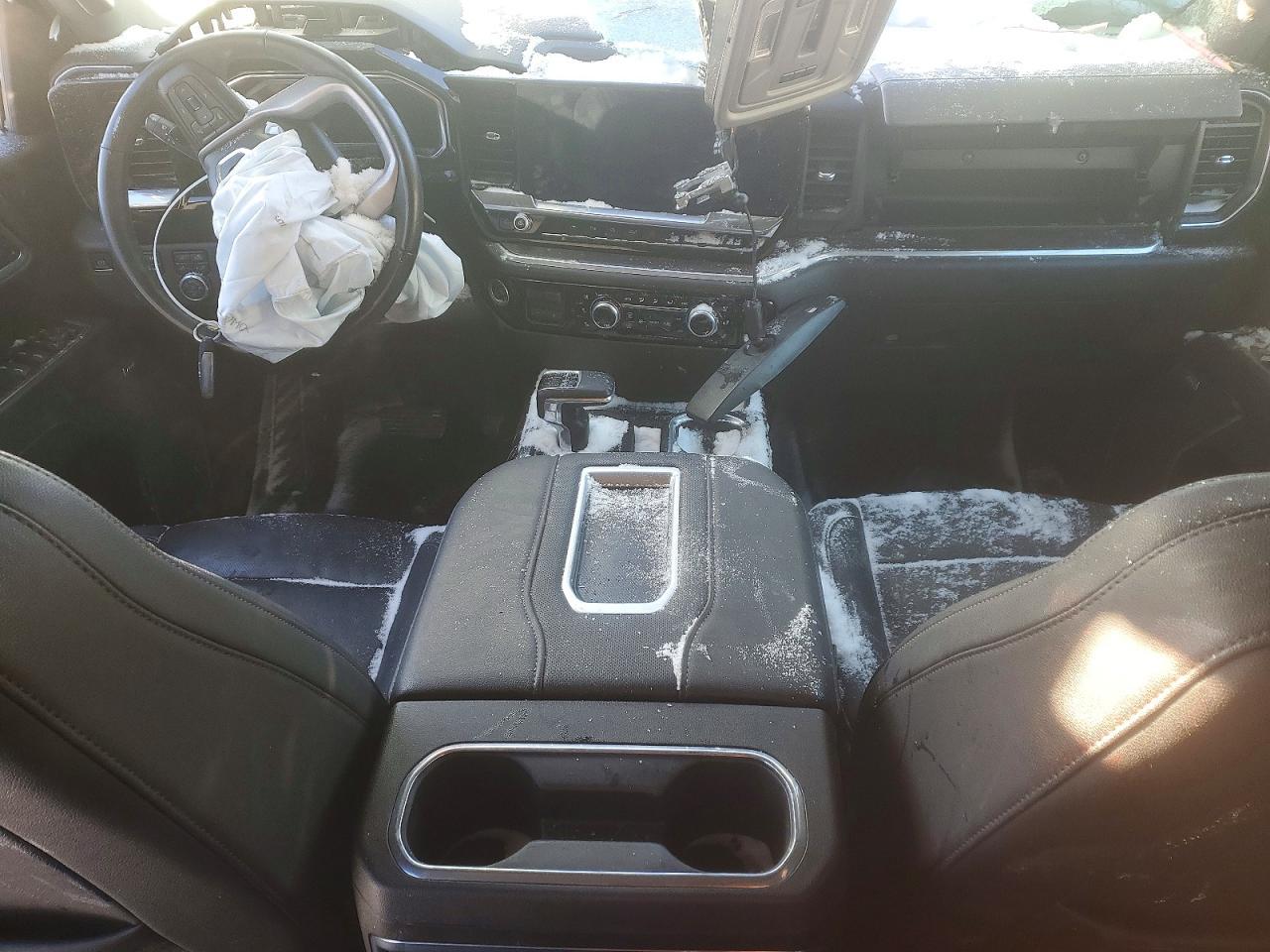 2022 GMC Sierra K1500 slt