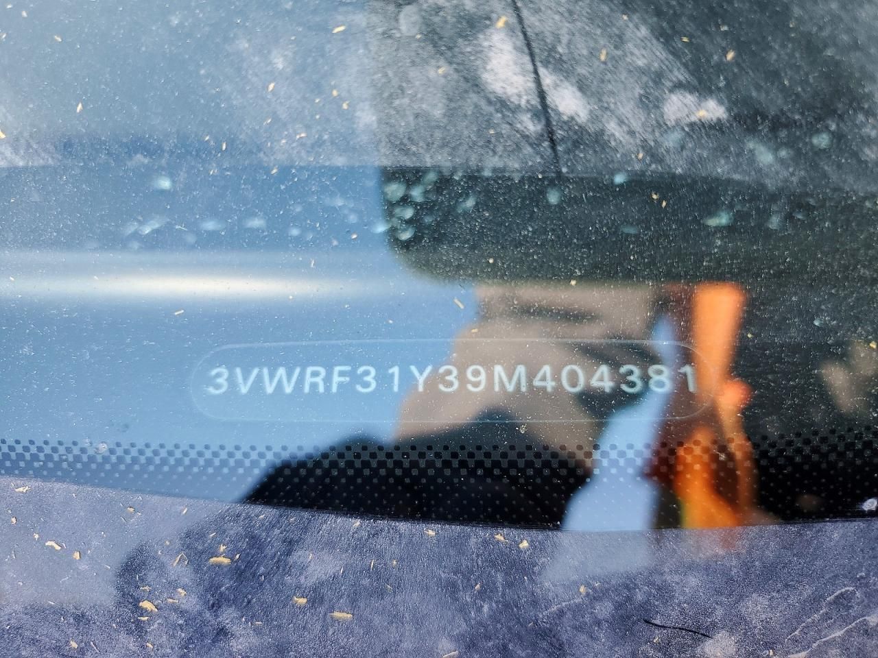 2009 Volkswagen New Beetle s