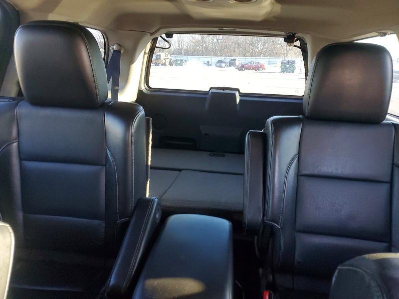 2012 Nissan Armada sv