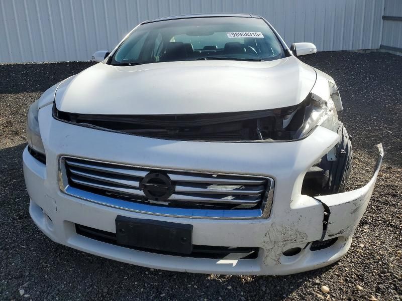 2012 Nissan Maxima s