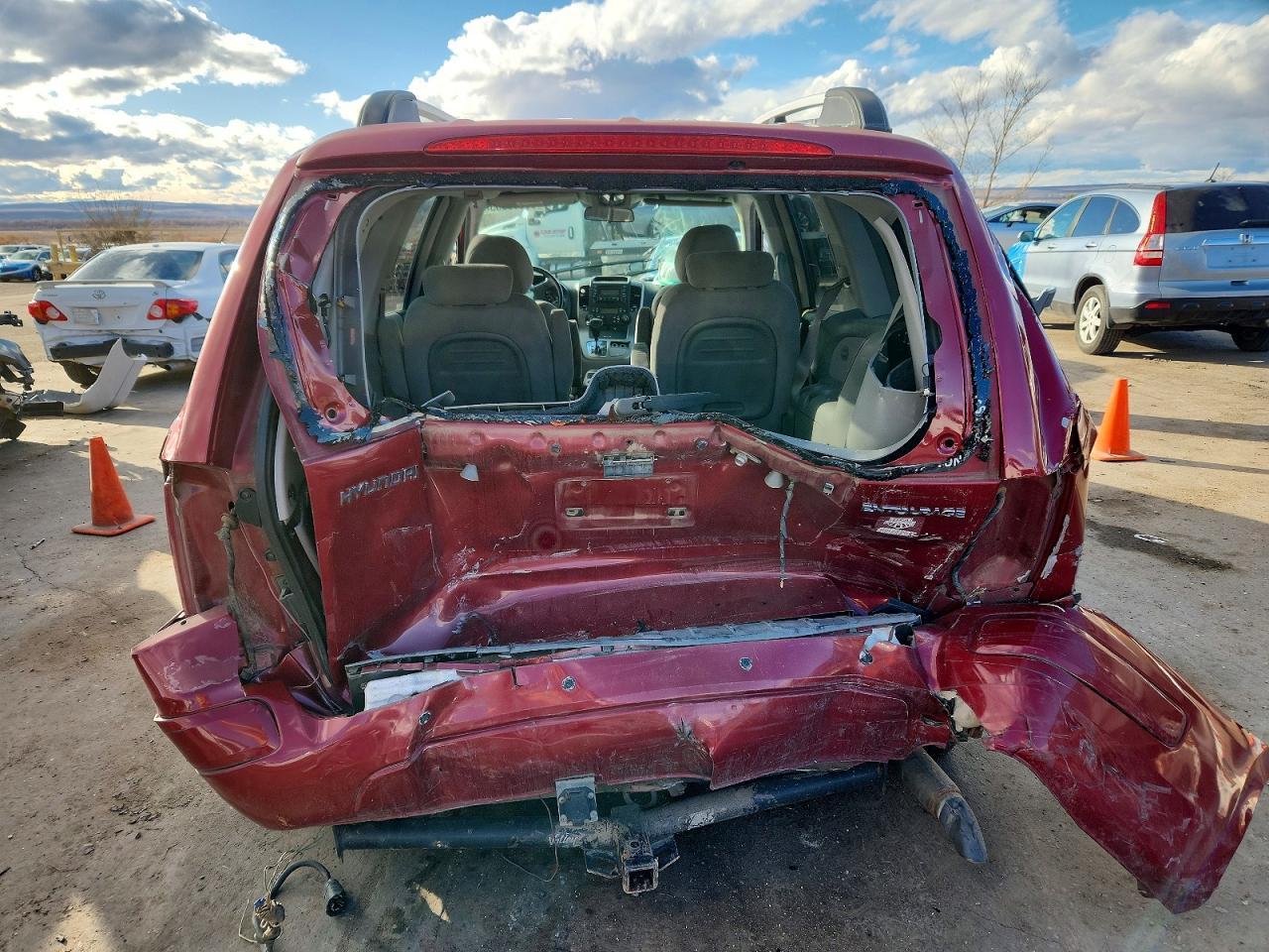 2007 Hyundai Entourage gls