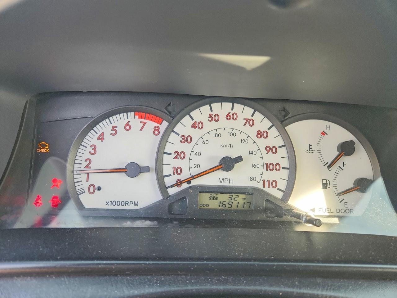 2004 Toyota Corolla ce