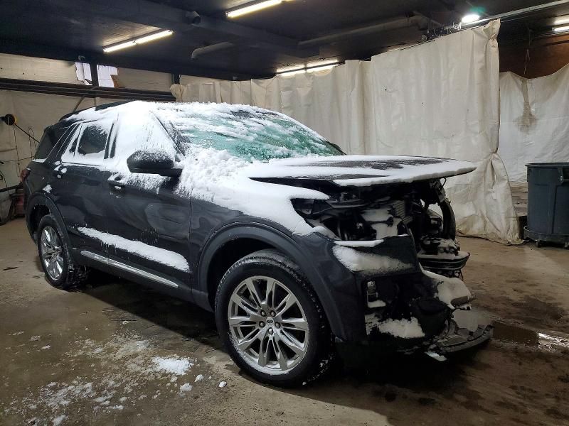 2025 Ford Explorer Active