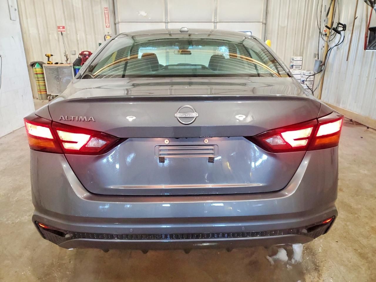 2025 Nissan Altima sv