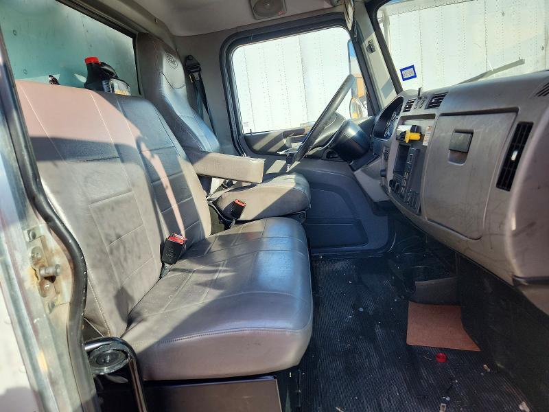 2018 Peterbilt 337 BOX Truck