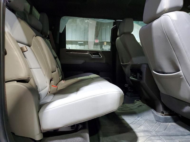 2024 Chevrolet Silverado K3500 lt