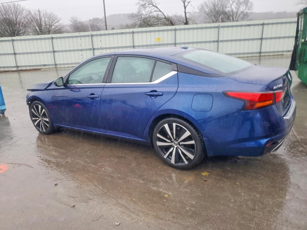2020 Nissan Altima sr