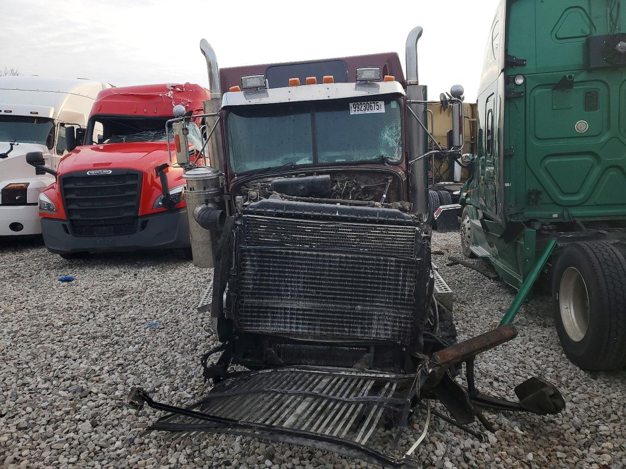 1998 Westenstar 1998 Western Star 4900 Semi Truck