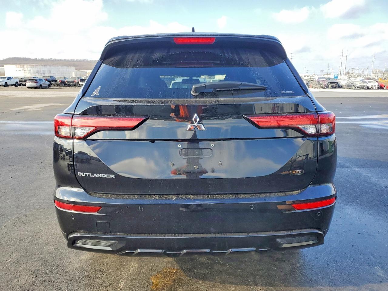 2024 Mitsubishi Outlander sel