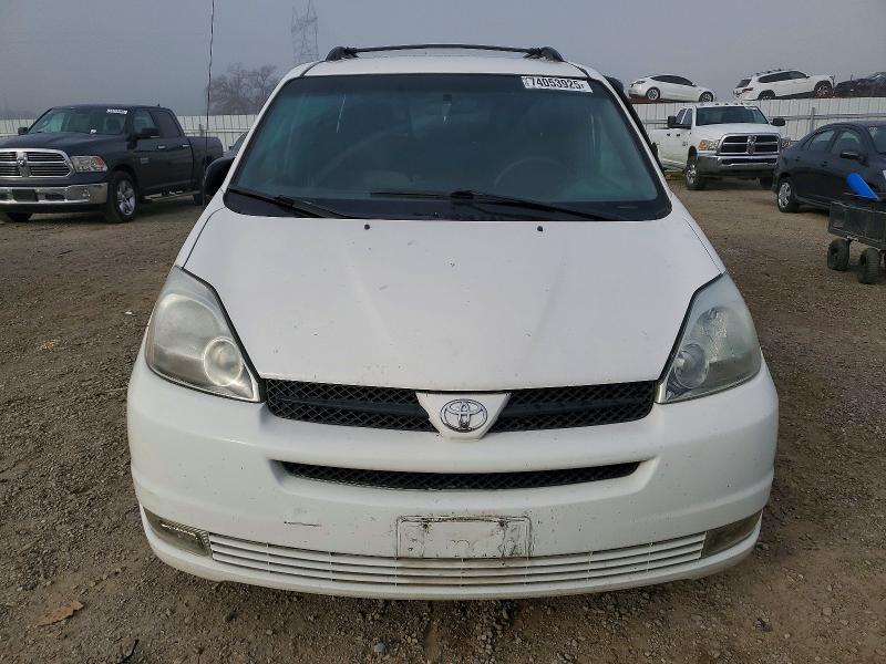 2005 Toyota Sienna le 7-passenger
