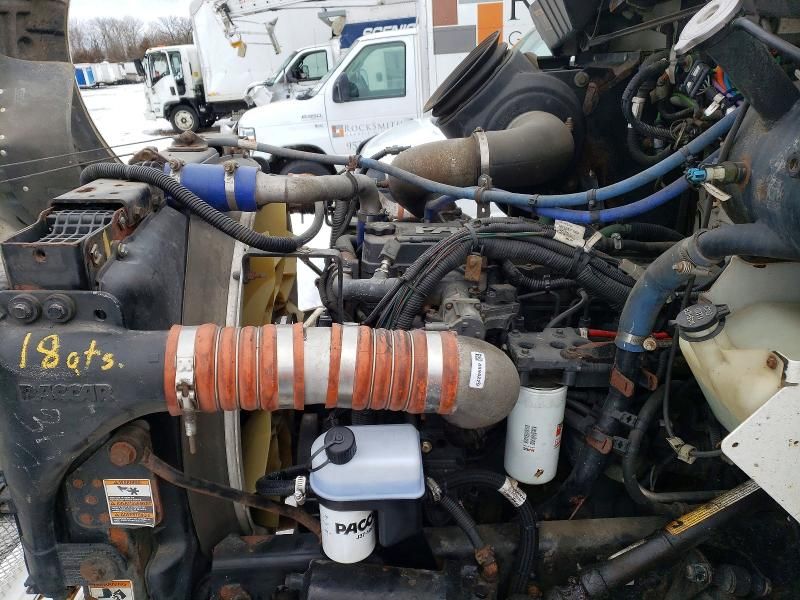 2013 Kenworth T370 box Truck