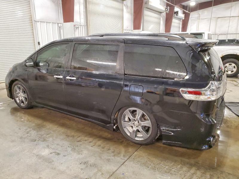 2015 Toyota Sienna Sport