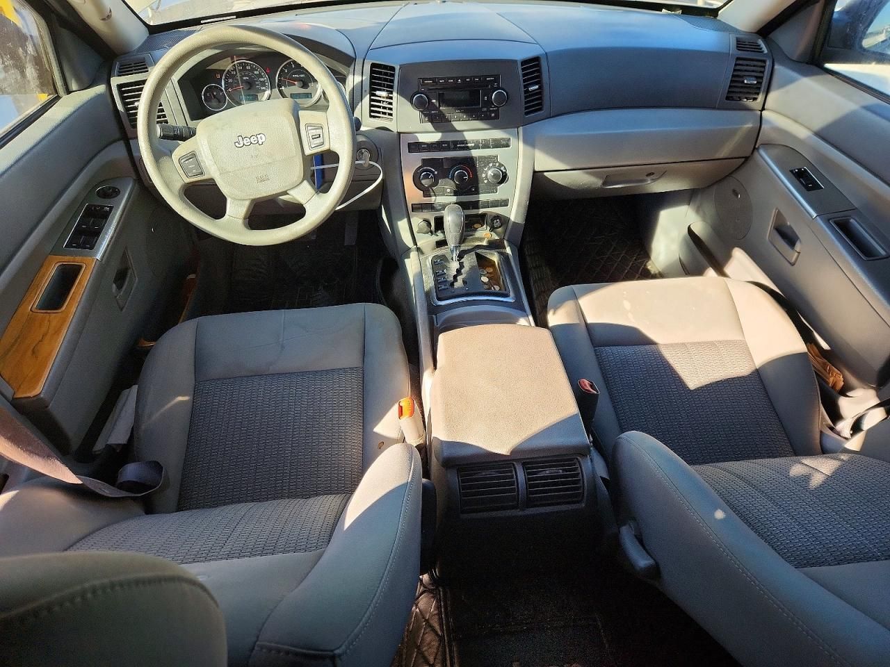 2007 Jeep Grand Cherokee Laredo