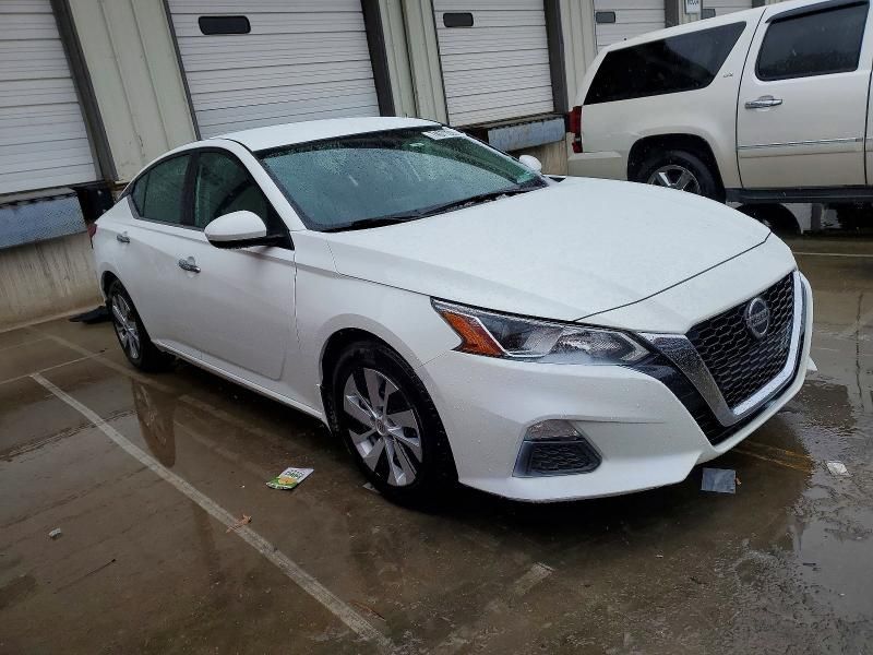 2019 Nissan Altima s