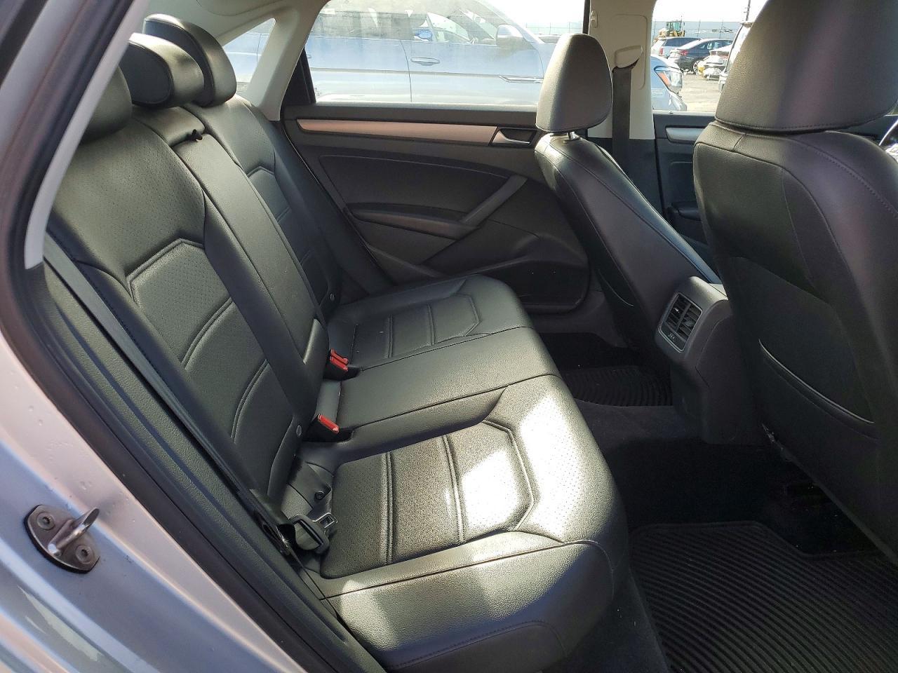 2015 Volkswagen Passat se